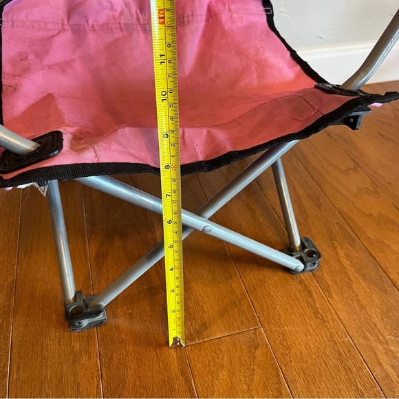 Kids Pink Pig Folding Camp Chair - Picture 2 of 4
